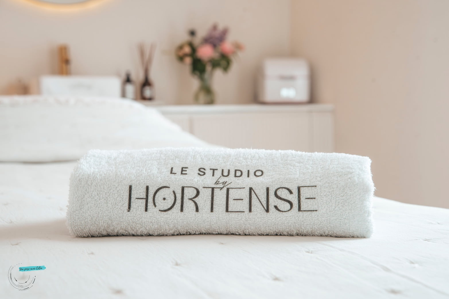 Serviette floquée Hortense facialiste